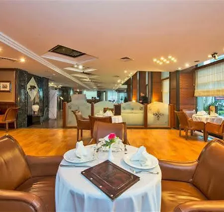 Golden Age Taksim 4*