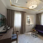 ホテル Golden Age Taksim 4*