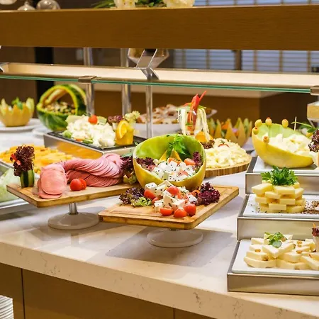 Golden Age Hotel&spa 4*