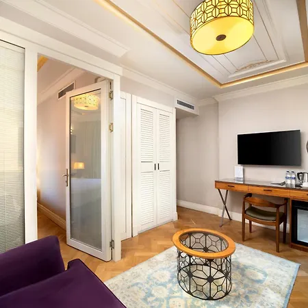 Golden Age Taksim Отель