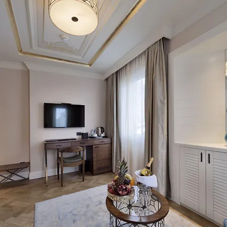 Golden Age Taksim Hotell 4*