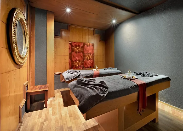 Golden Age Taksim Отель