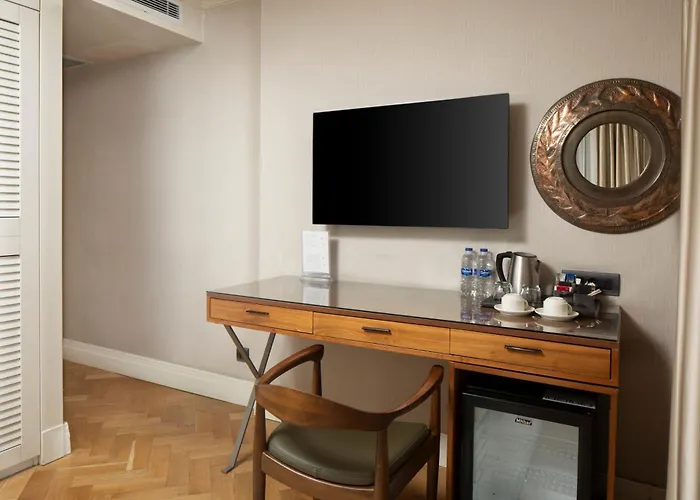 Отель Golden Age Taksim