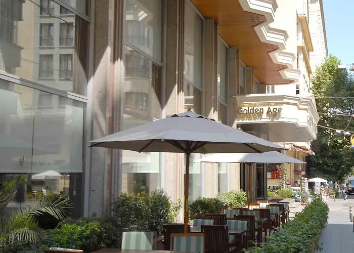 Golden Age Taksim 4*